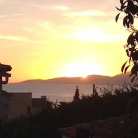 Maison Avec Jardin A 700 Metres D'agosta Plage *